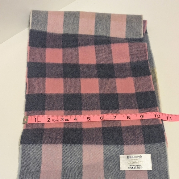 Edinburgh Cashmere Scarf - Picture 7 of 7